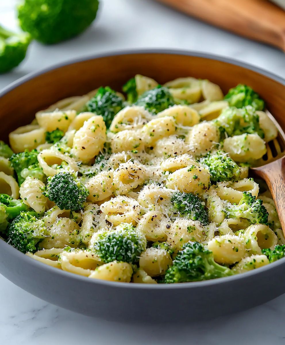 Healthy Broccoli Pasta
